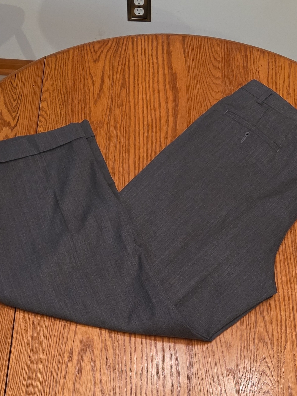 Joseph Feiss Men's Wool Charcoal Dress Pants - Classic Tailored Trousers